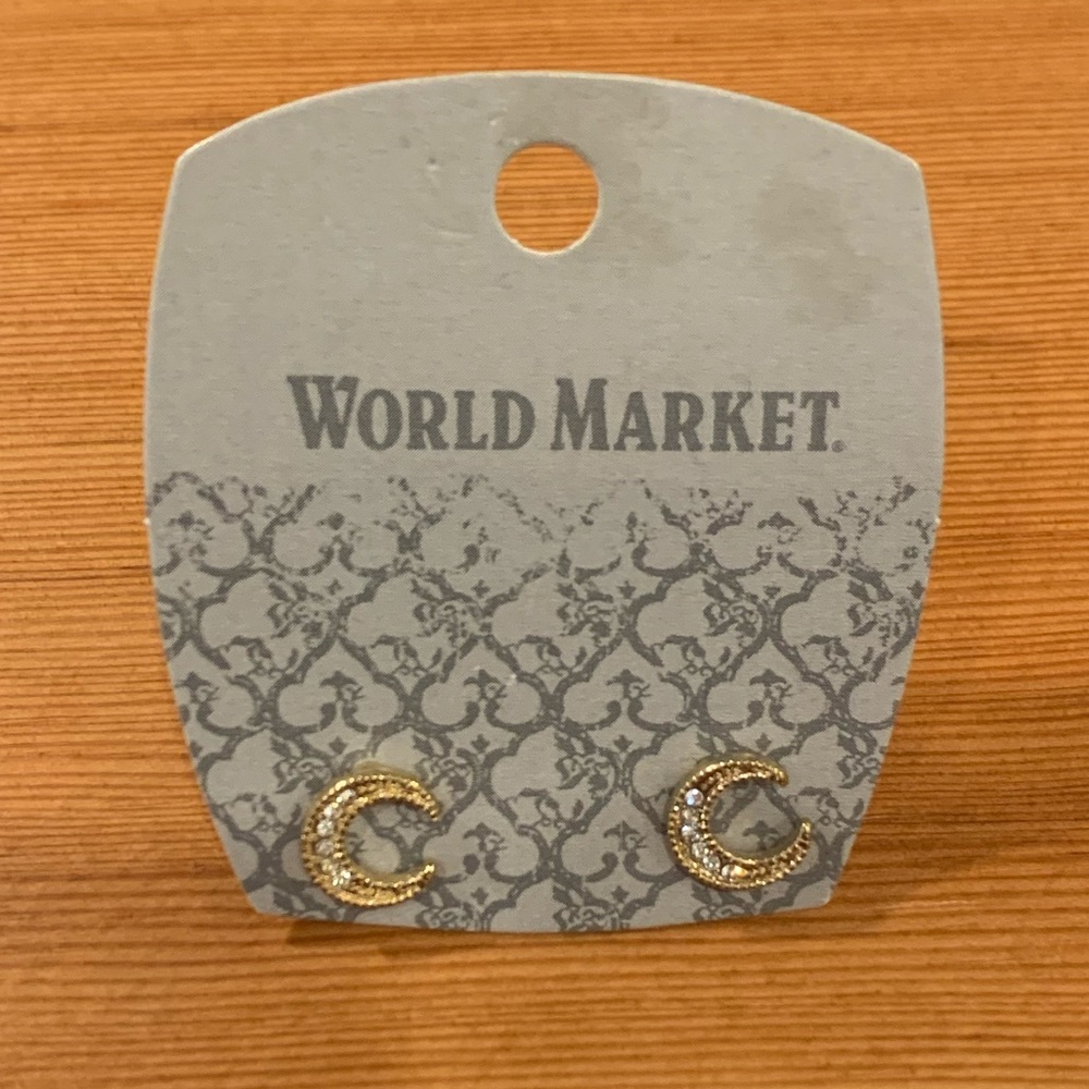 Moon Earrings 🌙